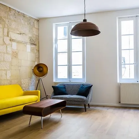 In Hyper Center - 3 Bedrooms Apartment Arles